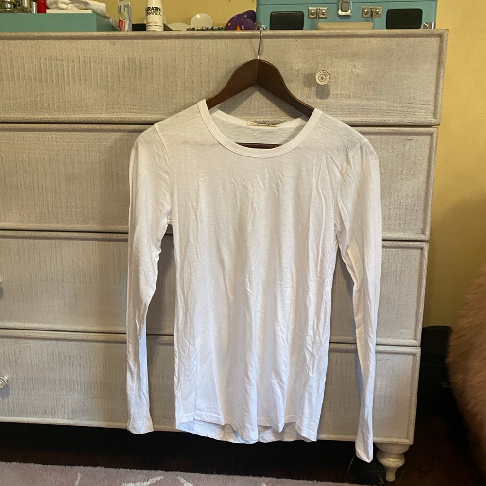 NWT Marine Layer White Clover Saddle Long Sleeve Tee